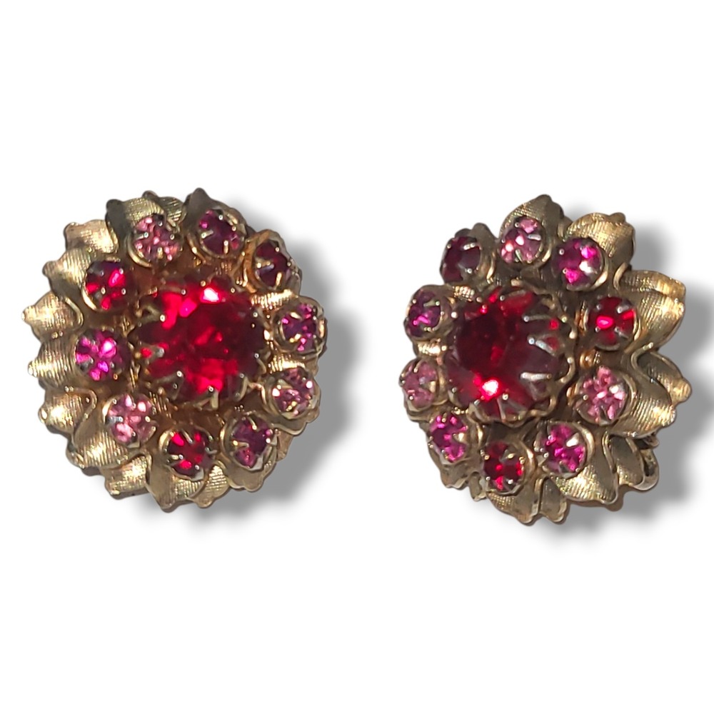 Vintage Pink Red Rhinestone Floral Clip On Earrings‎ Gold Tone Prong Set